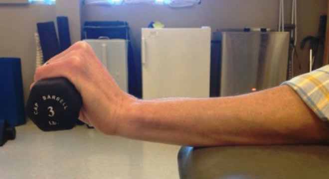 كيفية إجراء تمارين العلاج الطبيعي لمعصم اليد